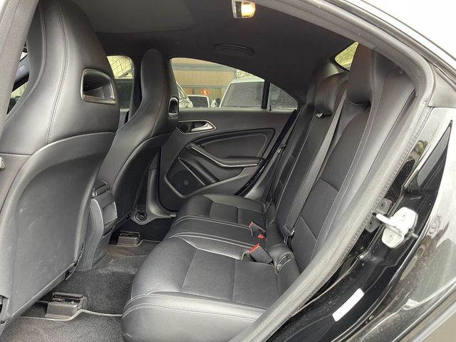 M-BENZ賓士 CLA250  第5張相片