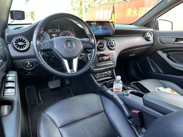 M-BENZ賓士 A180  第5張相片