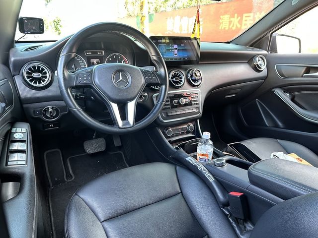 M-BENZ賓士 A180  第6張相片