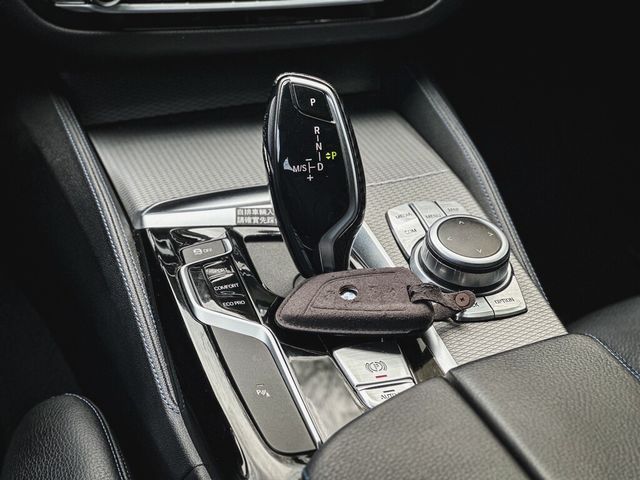 BMW寶馬 520I  第8張相片