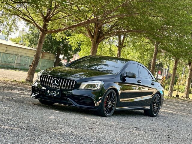 M-BENZ賓士 CLA250  第1張相片
