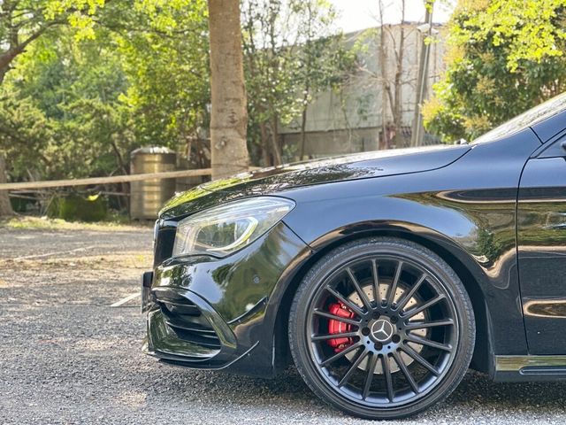 M-BENZ賓士 CLA250  第5張相片