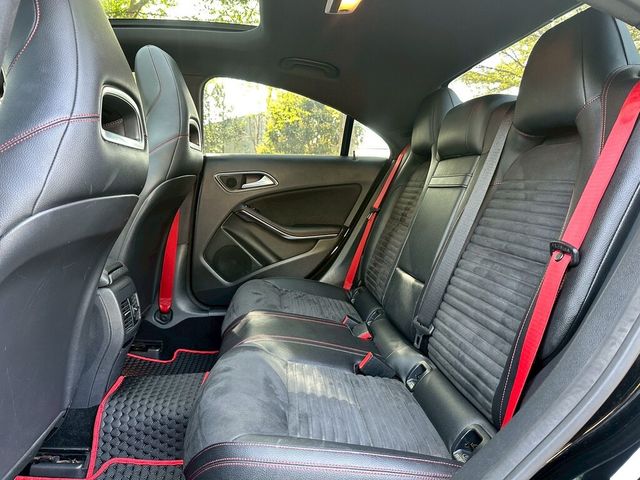 M-BENZ賓士 CLA250  第9張相片