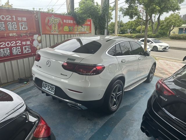 M-BENZ賓士 GLC300  第2張相片
