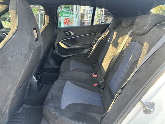 BMW寶馬 118I  第5張相片