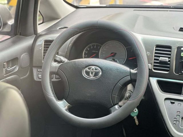 TOYOTA豐田 WISH  第8張相片