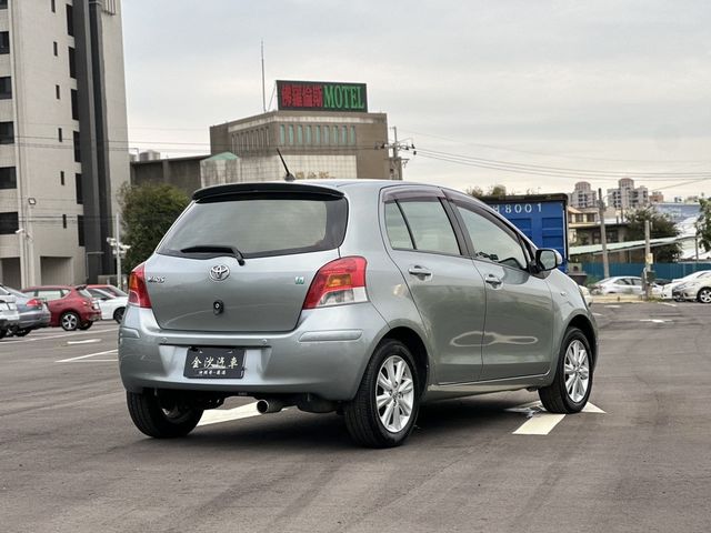 TOYOTA豐田 YARIS  第2張相片