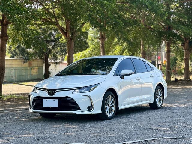 TOYOTA豐田 ALTIS  第1張相片