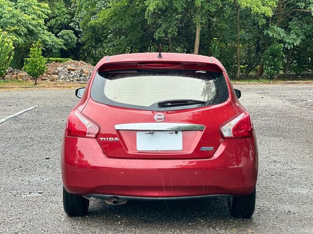 NISSAN日產 TIIDA  第4張相片