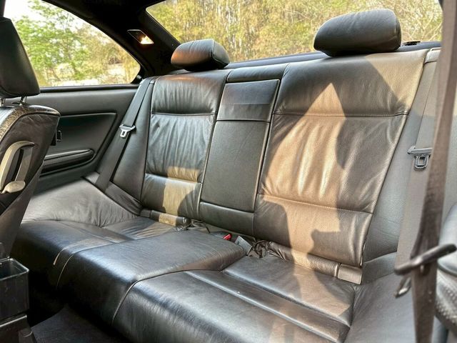 BMW寶馬 330CI  第6張相片