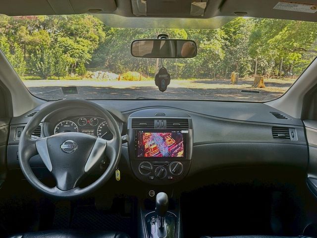 NISSAN日產 TIIDA  第7張相片