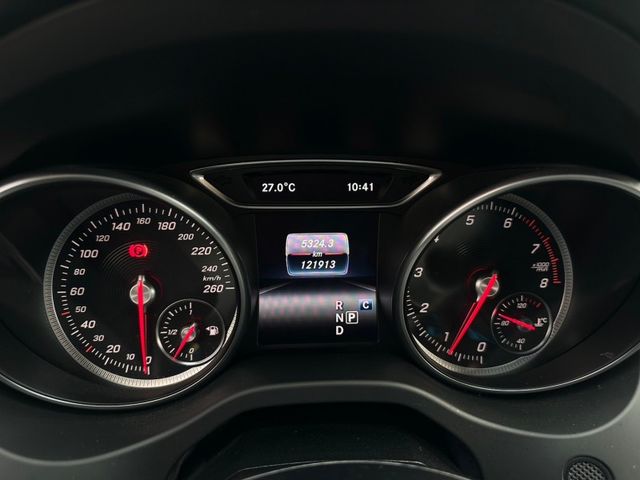 Mercedes-Benz/賓士 CLA200  第12張相片