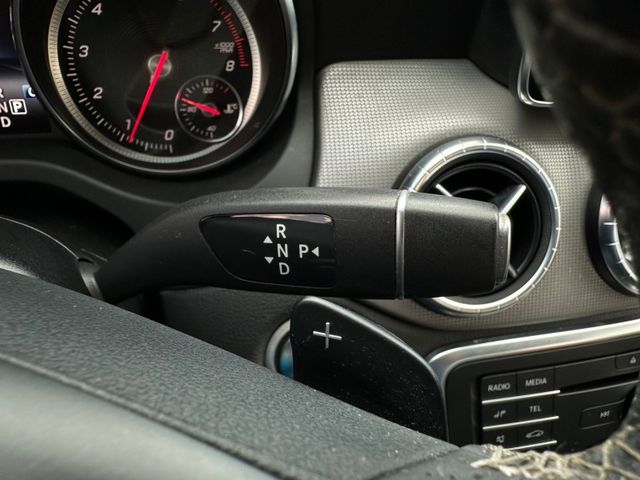 Mercedes-Benz/賓士 CLA200  第14張相片