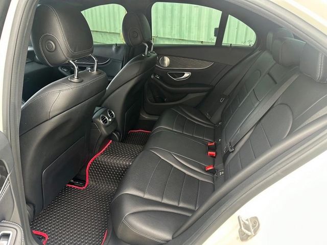 Mercedes-Benz/賓士 C400  第3張相片