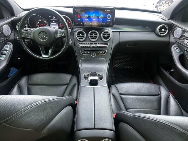 Mercedes-Benz/賓士 C400  第10張相片