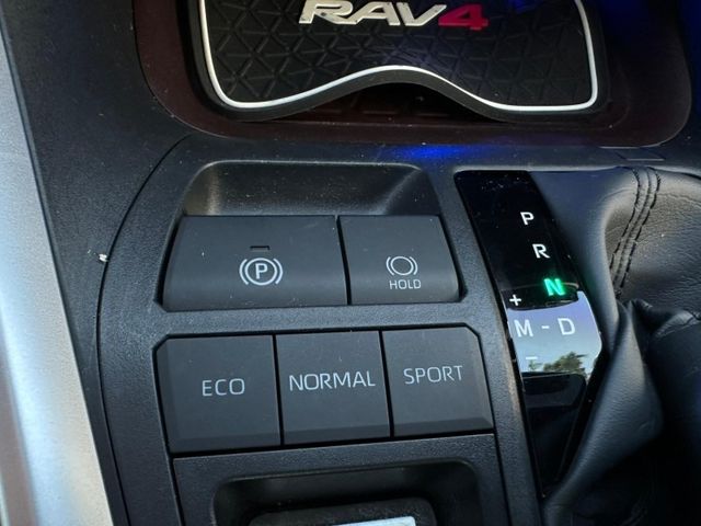 Toyota RAV4  第3張相片