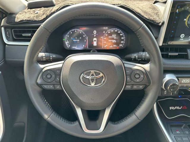 Toyota RAV4  第13張相片