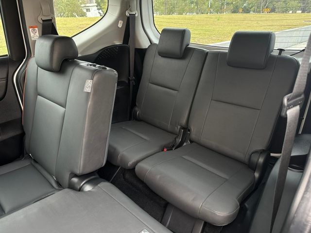 Toyota SIENTA  第12張相片