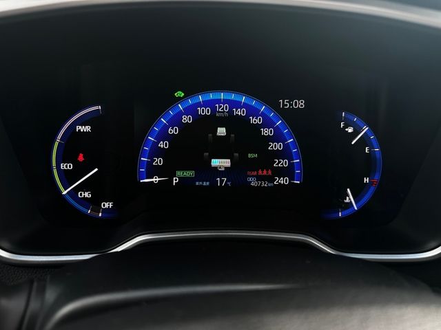 Toyota ALTIS  第9張相片