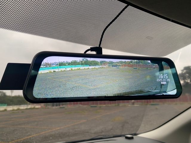 Nissan Tiida  第3張相片