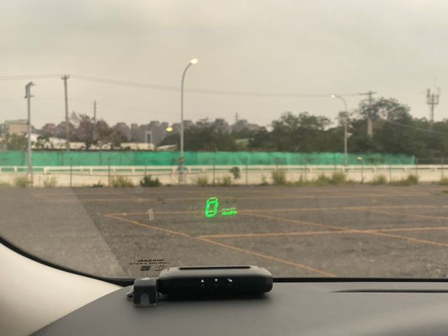 Nissan Tiida  第6張相片