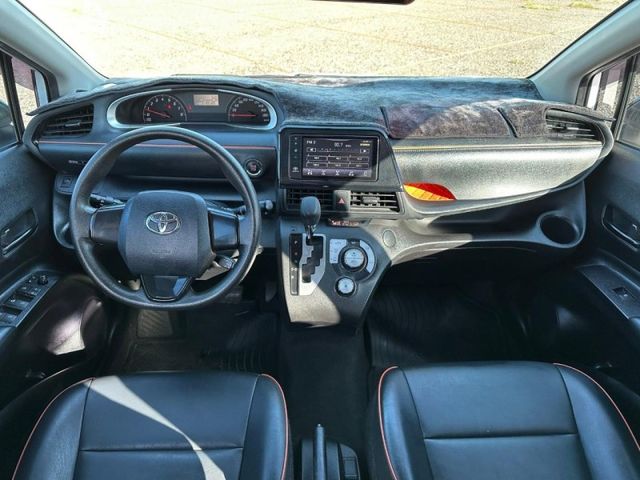 Toyota SIENTA  第9張相片