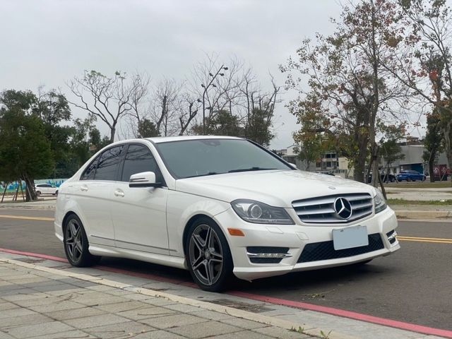 2013 BENZ C250  第2張相片