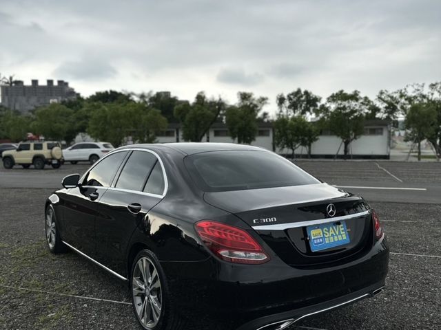 Mercedes-Benz/賓士 C300  第6張相片