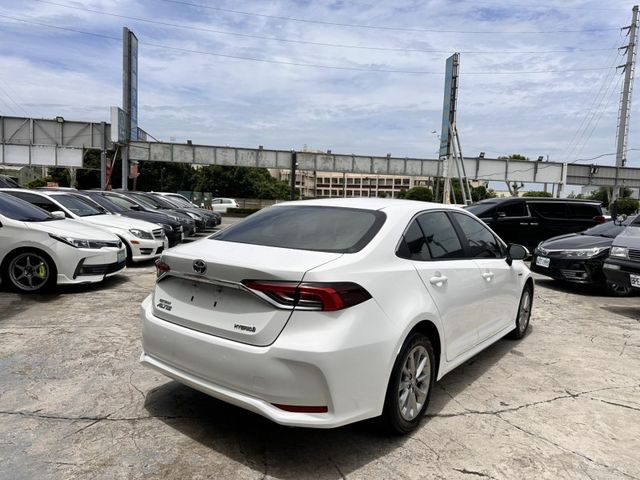 Toyota ALTIS  第9張相片