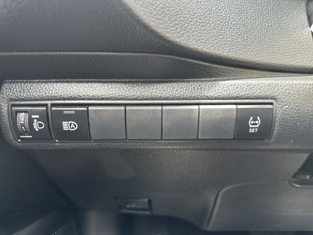 Toyota ALTIS  第16張相片