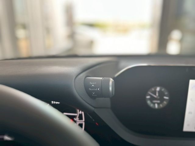 Lexus ES  第7張相片