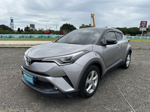 Toyota C-HR  第2張相片