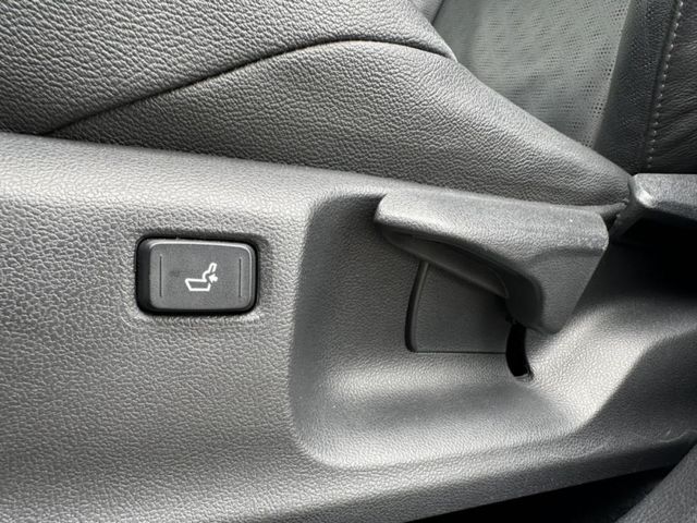 Toyota C-HR  第11張相片