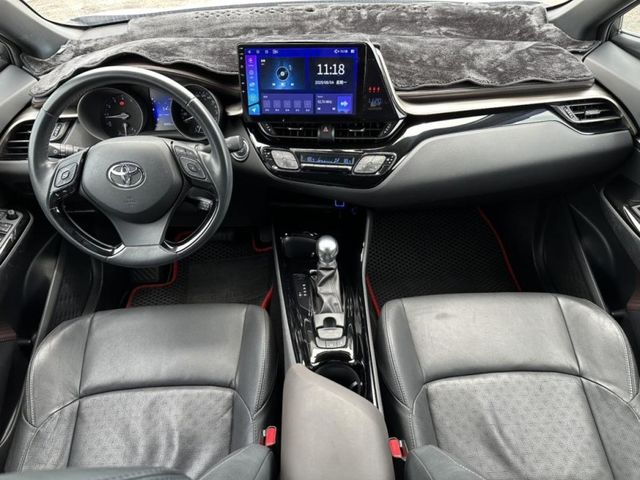 Toyota C-HR  第17張相片