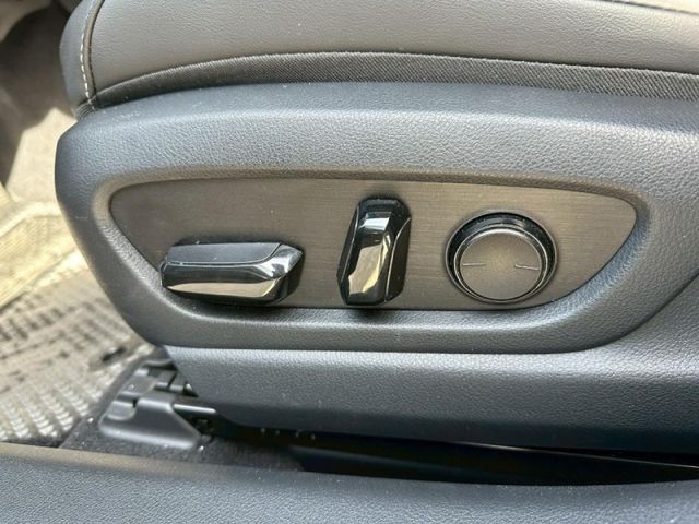 Lexus ES  第14張相片