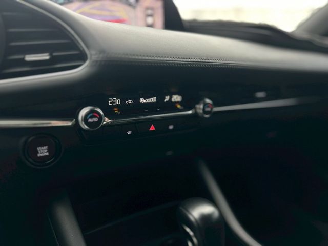 2019 Mazda3  第8張相片