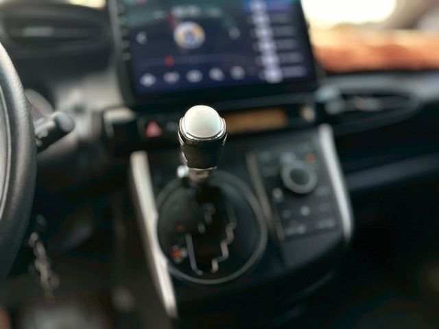 Toyota Wish  第10張相片