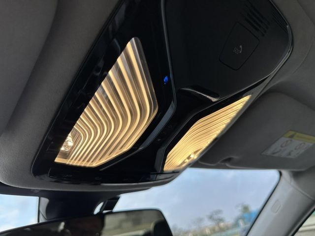 BMW/ 寶馬 740Li Luxury  第19張相片