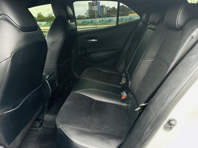 Toyota Auris  第2張相片