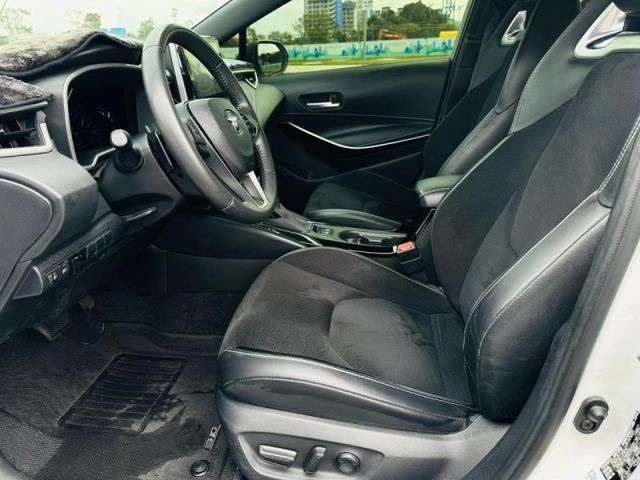 Toyota Auris  第8張相片