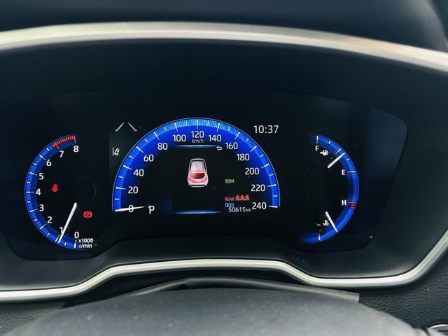 Toyota Auris  第12張相片