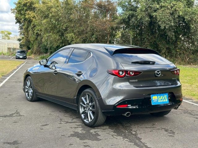 Mazda Mazda3  第8張相片