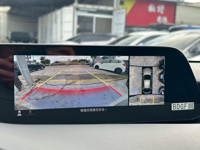 Mazda Mazda3  第17張相片