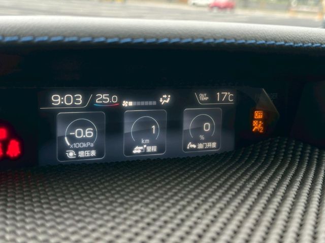 Subaru Levorg  第18張相片