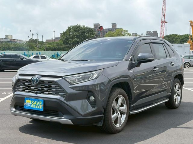 Toyota RAV4  第7張相片
