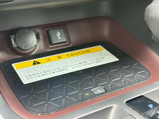 Toyota RAV4  第27張相片