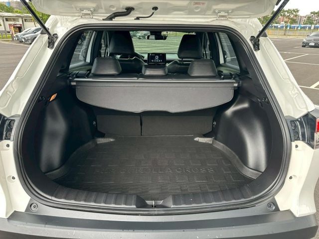2021 Toyota CC  第8張相片