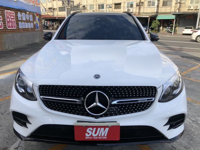 一手車 里程保證 鈑件原 中華賓士總代理 9速手自排變速系統 雙渦輪增壓 配備齊全 認證車 有保固 可貸款  第2張相片