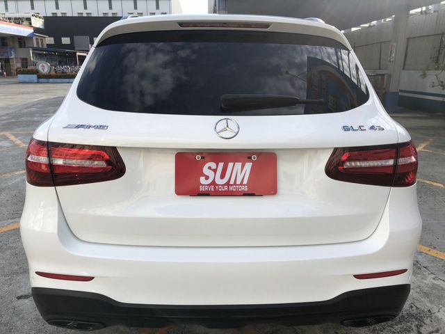一手車 里程保證 鈑件原 中華賓士總代理 9速手自排變速系統 雙渦輪增壓 配備齊全 認證車 有保固 可貸款  第6張相片