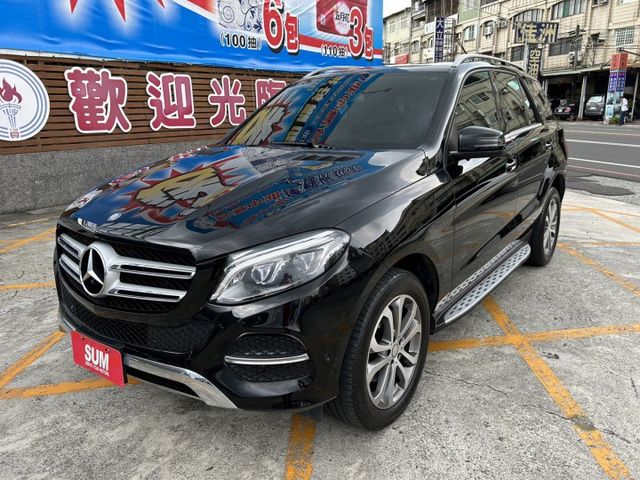 一手車 鈑件原 里程保證 總代理 柴油引擎 九速手自排 四輪傳動 電動座椅 電動尾門 電動天窗認證車有保固可貸款  第3張相片